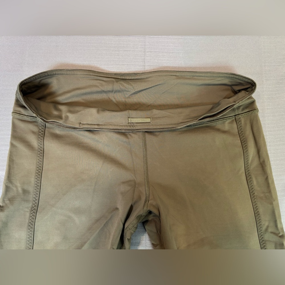 Lululemon Speed Up Tight Mesh Crop Leggings Olive Green Camo Panels Women’s 12 - Picture 4 of 6